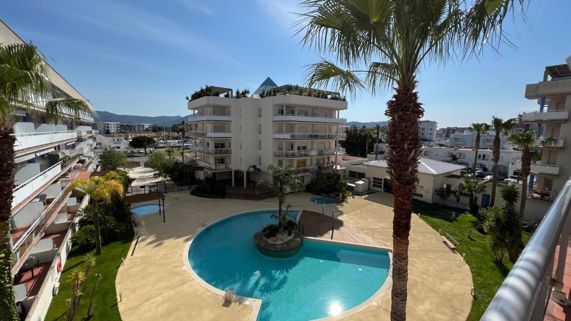 Bonito Piso En Roses Con Piscina Y Parking Av-66 Apartment Exterior photo