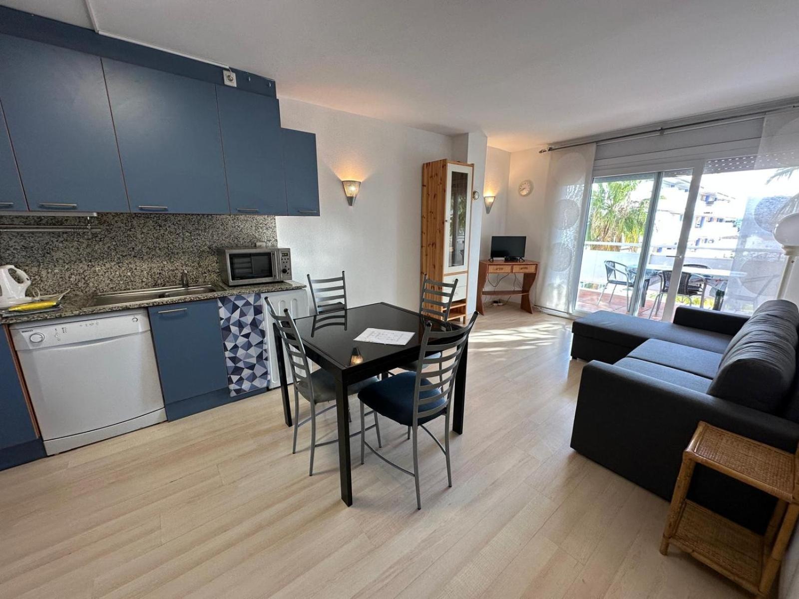 Bonito Piso En Roses Con Piscina Y Parking Av-66 Apartment Exterior photo
